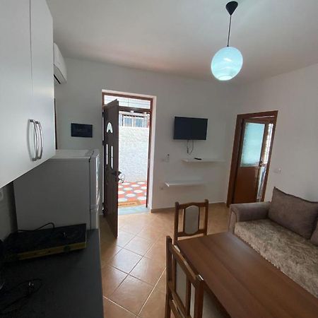Dangolli House Apartman Vlora Kültér fotó